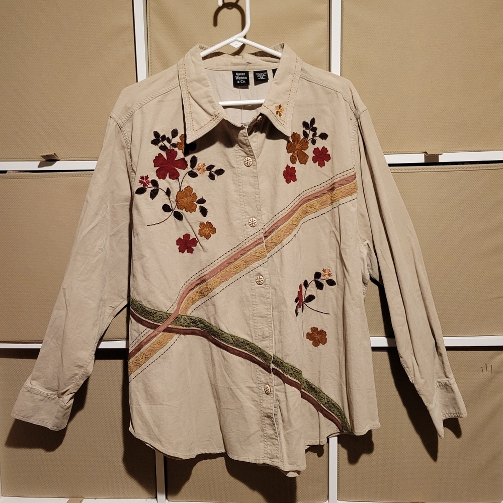 Quizz Woman Lt Wt Western Appliqued Corduroy Button Down Women's 22